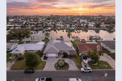 11870 6th Street E, Treasure Island, FL 33706 - Photo 1