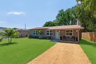5810 7th Ave S, Gulfport, FL 33707 - Photo 1