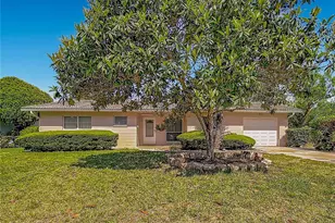 211 NW Monroe Cir N, Saint Petersburg, FL 33702 - Photo 1