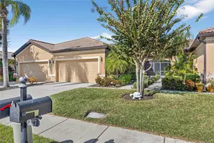 329 Seneca Falls Dr, Apollo Beach, FL 33572 - Photo 1