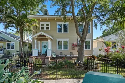 140 13th Avenue NE, Saint Petersburg, FL 33701 - Photo 1