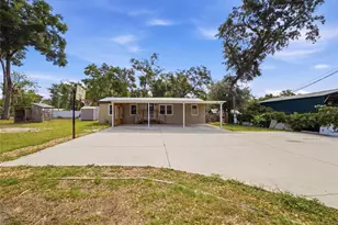 11821 Grovewood Ave, Thonotosassa, FL 33592 - Photo 1
