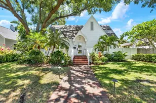 156 21st Ave NE, Saint Petersburg, FL 33704 - Photo 1