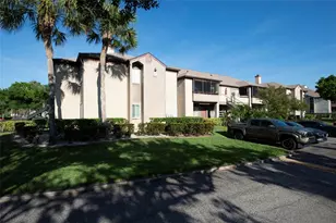10263 Gandy Blvd N, Saint Petersburg, FL 33702 - Photo 1