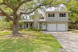 120 59th Ave S, Saint Petersburg, FL 33705 - Photo 1