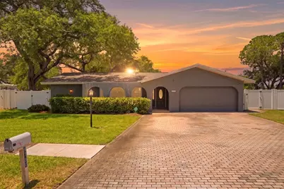 9760 136th Street, Seminole, FL 33776 - Photo 1