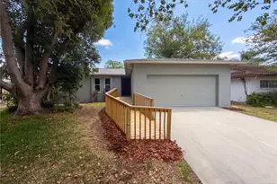 5122 Brookside Ln, New Port Richey, FL 34653 - Photo 1