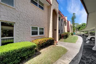218 Dogwood Cir, Seminole, FL 33777 - Photo 1