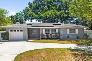 983 Emerson Dr, Dunedin, FL 34698 - Photo 1