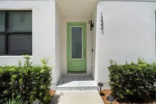 1332 W Gray St, Tampa, FL 33606 - Photo 1