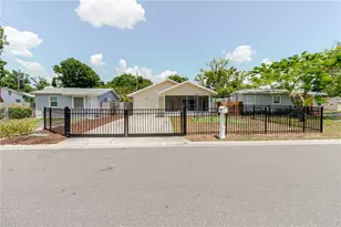4479 41st St N, Saint Petersburg, FL 33714 - Photo 1