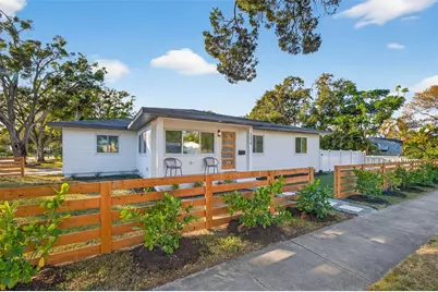 3008 Jackson Street N, Saint Petersburg, FL 33704 - Photo 1
