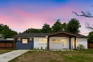 11006 N 61st St, Tampa, FL 33617 - Photo 1