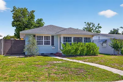 539 36th Avenue N, Saint Petersburg, FL 33704 - Photo 1