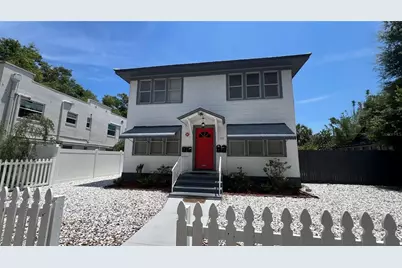 735 Grove Street N, Saint Petersburg, FL 33701 - Photo 1