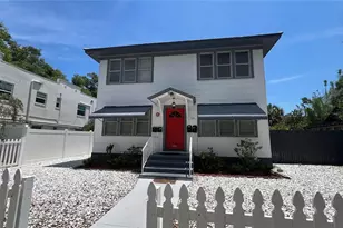 735 Grove St N, Saint Petersburg, FL 33701 - Photo 1
