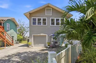 855 28th Ave N, Saint Petersburg, FL 33704 - Photo 1