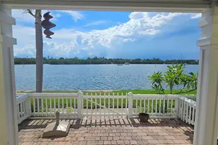 3747 Pompano Dr SE, Saint Petersburg, FL 33705 - Photo 1