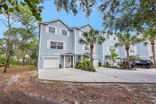 530 Ryans Woods Ln, Palm Harbor, FL 34683 - Photo 1