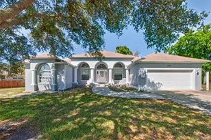 6310 Pershing St NE, Saint Petersburg, FL 33702 - Photo 1