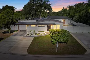 10402 N Pawnee Ave, Tampa, FL 33617 - Photo 1
