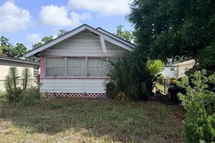 3517 15th Ave S, Saint Petersburg, FL 33711 - Photo 1