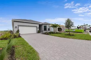 4821 Long Point Run, Lakewood Ranch, FL 34211 - Photo 1