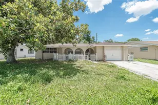 7911 Foxwood Dr, New Port Richey, FL 34653 - Photo 1