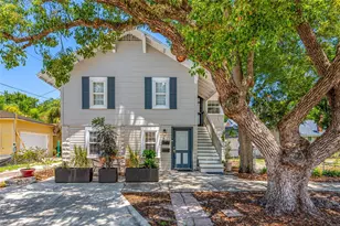 2415 11th St N, Saint Petersburg, FL 33704 - Photo 1