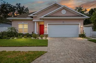 2906 W Douglas St, Tampa, FL 33607 - Photo 1