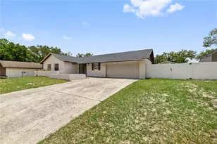 8517 Renald Blvd, Tampa, FL 33637 - Photo 1