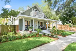 888 16th Ave N, Saint Petersburg, FL 33704 - Photo 1