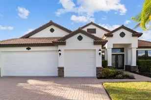 4056 Sunset Lake Dr, Lakeland, FL 33810 - Photo 1