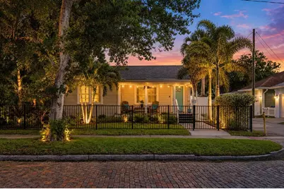 1421 21st Avenue N, Saint Petersburg, FL 33704 - Photo 1