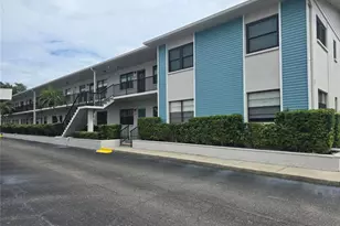 5967 Terrace Park Dr N, Saint Petersburg, FL 33709 - Photo 1