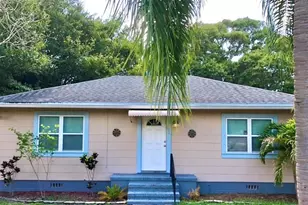 1701 53rd St S, Gulfport, FL 33707 - Photo 1