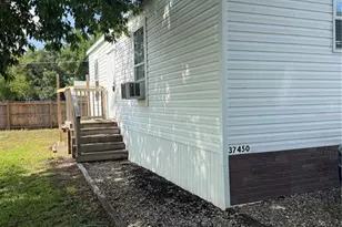 37412 Carringer Rd, Dade City, FL 33523 - Photo 1