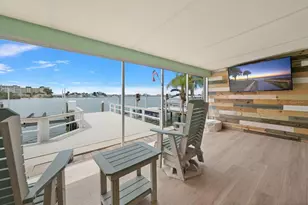 580 Boca Ciega Point Blvd S, Saint Petersburg, FL 33708 - Photo 1