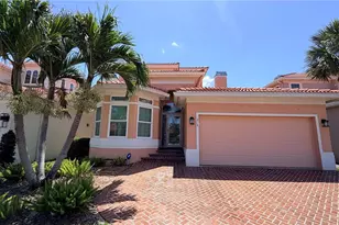 218 Sand Key Estates Dr, Clearwater Beach, FL 33767 - Photo 1