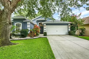 805 Straw Lake Dr, Brandon, FL 33510 - Photo 1