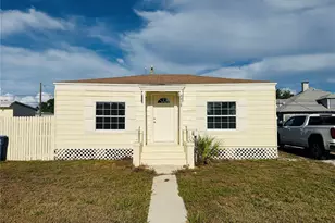 4010 Miramar Way S, Saint Petersburg, FL 33705 - Photo 1