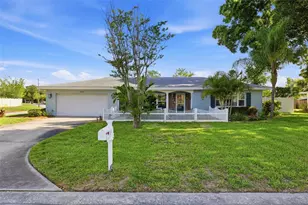3733 Harbor Heights Dr, Largo, FL 33774 - Photo 1