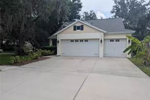 6202 Gannetdale Dr, Lithia, FL 33547 - Photo 1