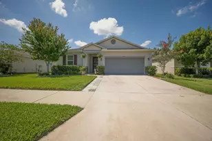 9225 Freedom Hill Dr, Seffner, FL 33584 - Photo 1