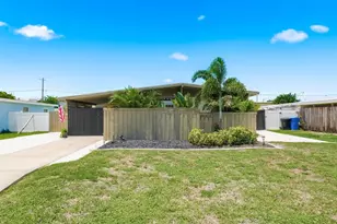 1111 61st Ave N, Saint Petersburg, FL 33703 - Photo 1