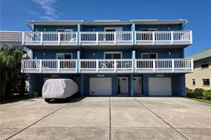 11820 Capri Cir S, Treasure Island, FL 33706 - Photo 1
