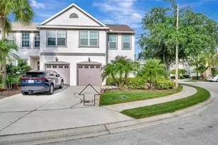 547 Black Lion Dr NE, Saint Petersburg, FL 33716 - Photo 1