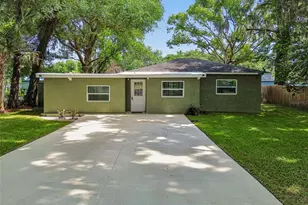 804 Valencia Rd, Plant City, FL 33563 - Photo 1