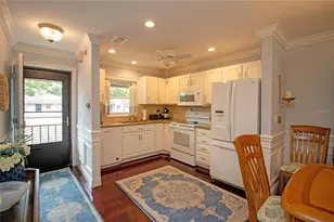 1100 E Bay Dr, Largo, FL 33770 - Photo 1
