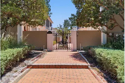 308 S Bungalow Park Avenue #D, Tampa, FL 33609 - Photo 1